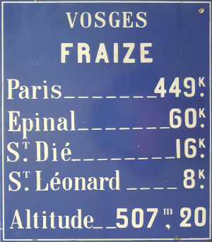 La plaque des Chemins de Fer offertepar MM. H. Durupt et JY. Vichard.